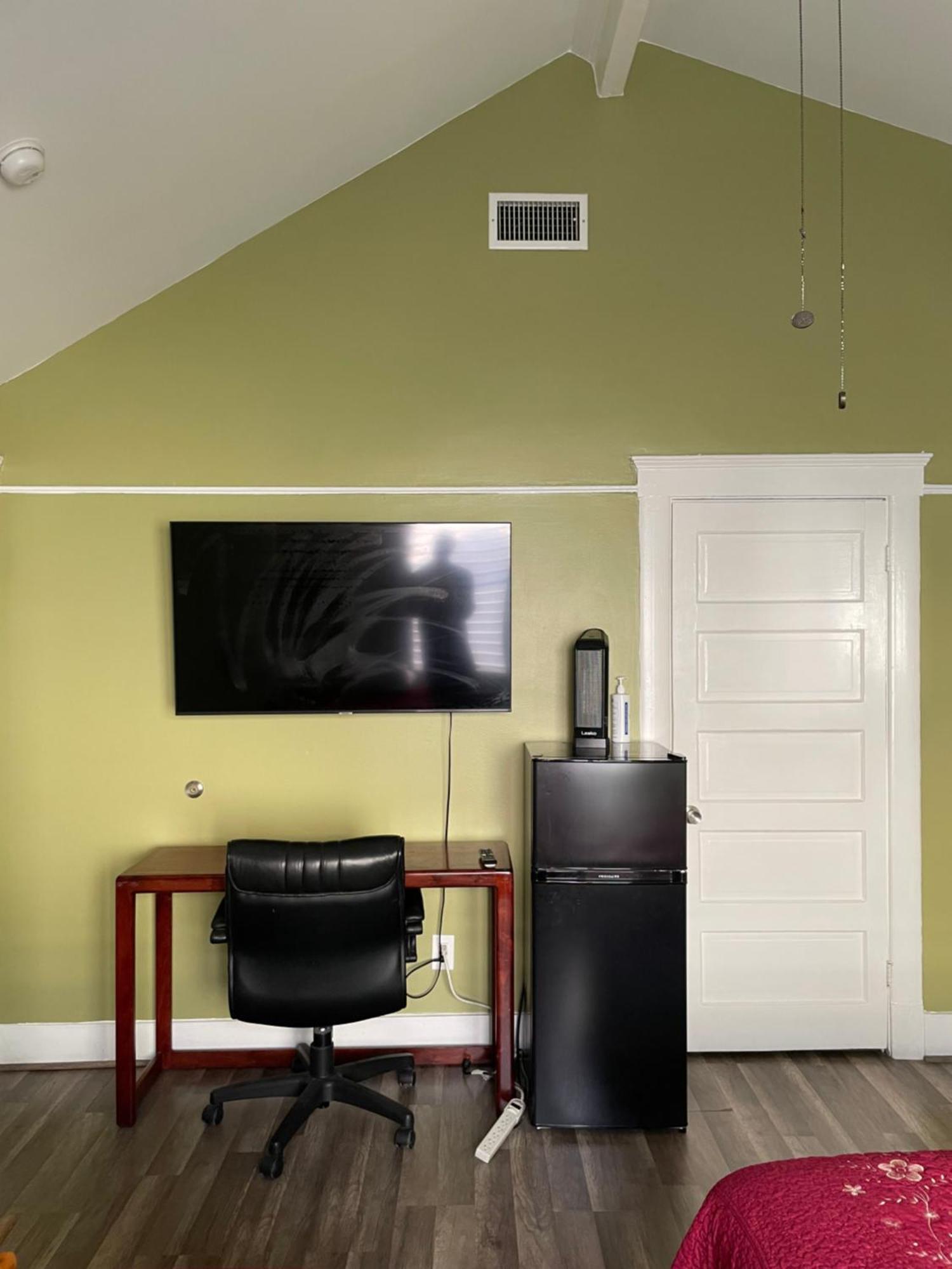 Private Large La Bedroom W Private Full Bathroom Or Half-Bathroom - Tv - Ac - Wifi - Private Fridge Near Usc - Exposition Park - Usc Memorial Coliseum - Banc Of California Bmo Stadium - Downtown Los Angeles Dtla - University Of Southern California Us Exterior photo