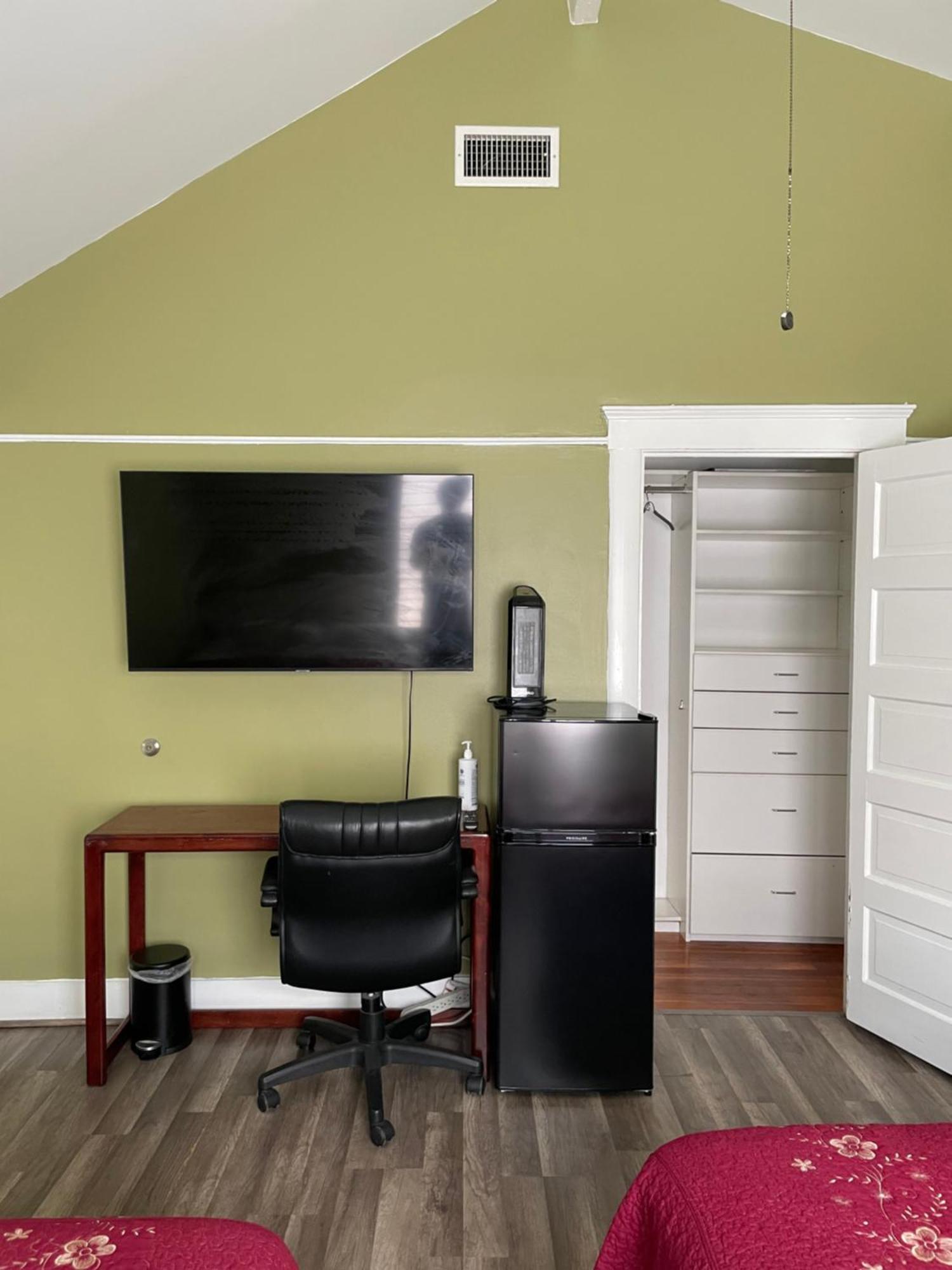 Private Large La Bedroom W Private Full Bathroom Or Half-Bathroom - Tv - Ac - Wifi - Private Fridge Near Usc - Exposition Park - Usc Memorial Coliseum - Banc Of California Bmo Stadium - Downtown Los Angeles Dtla - University Of Southern California Us Exterior photo