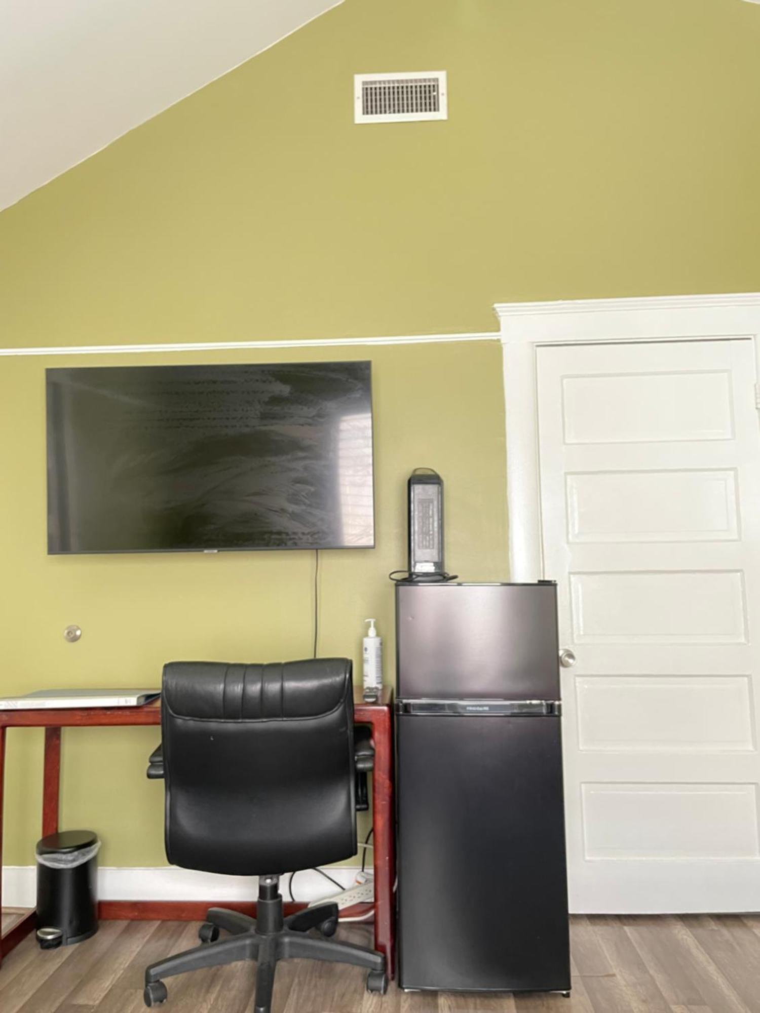 Private Large La Bedroom W Private Full Bathroom Or Half-Bathroom - Tv - Ac - Wifi - Private Fridge Near Usc - Exposition Park - Usc Memorial Coliseum - Banc Of California Bmo Stadium - Downtown Los Angeles Dtla - University Of Southern California Us Exterior photo